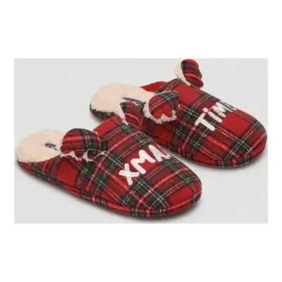 Zapatilla Caballero Ysabel Mora 24029